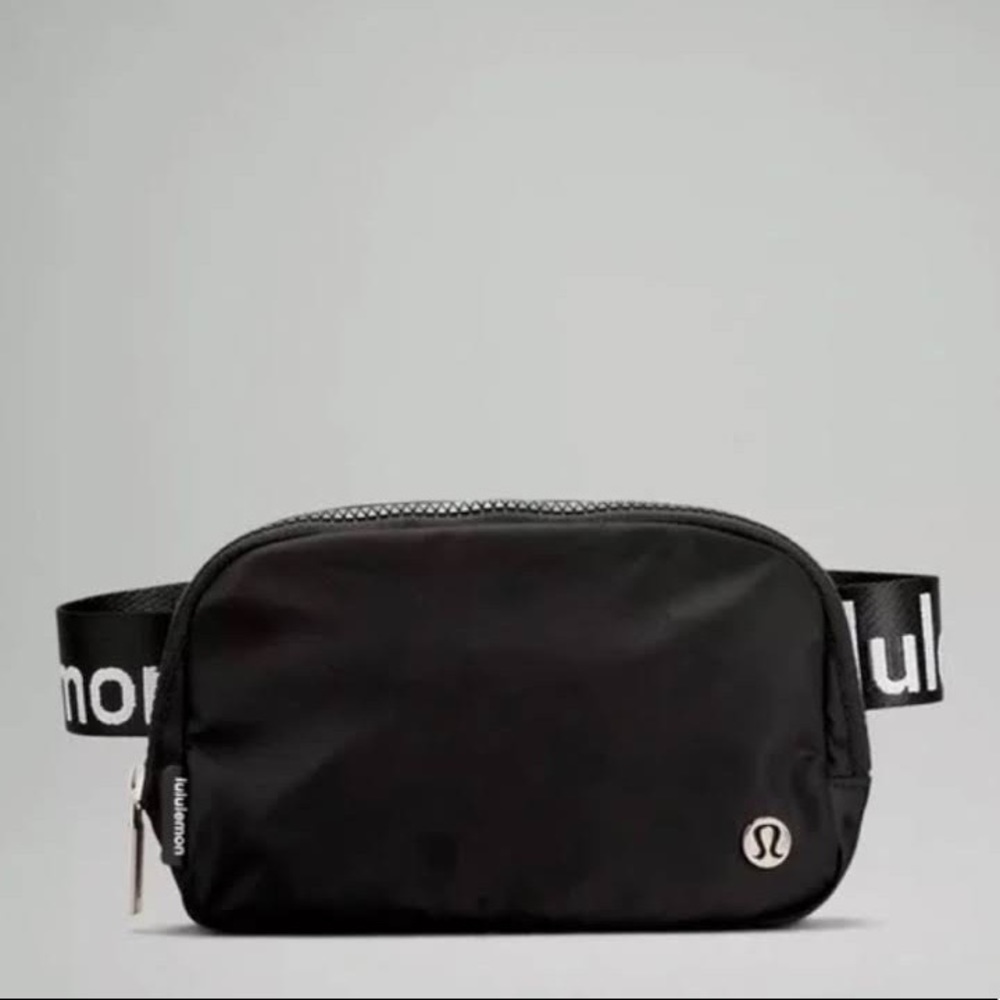Everywhere Belt Bag